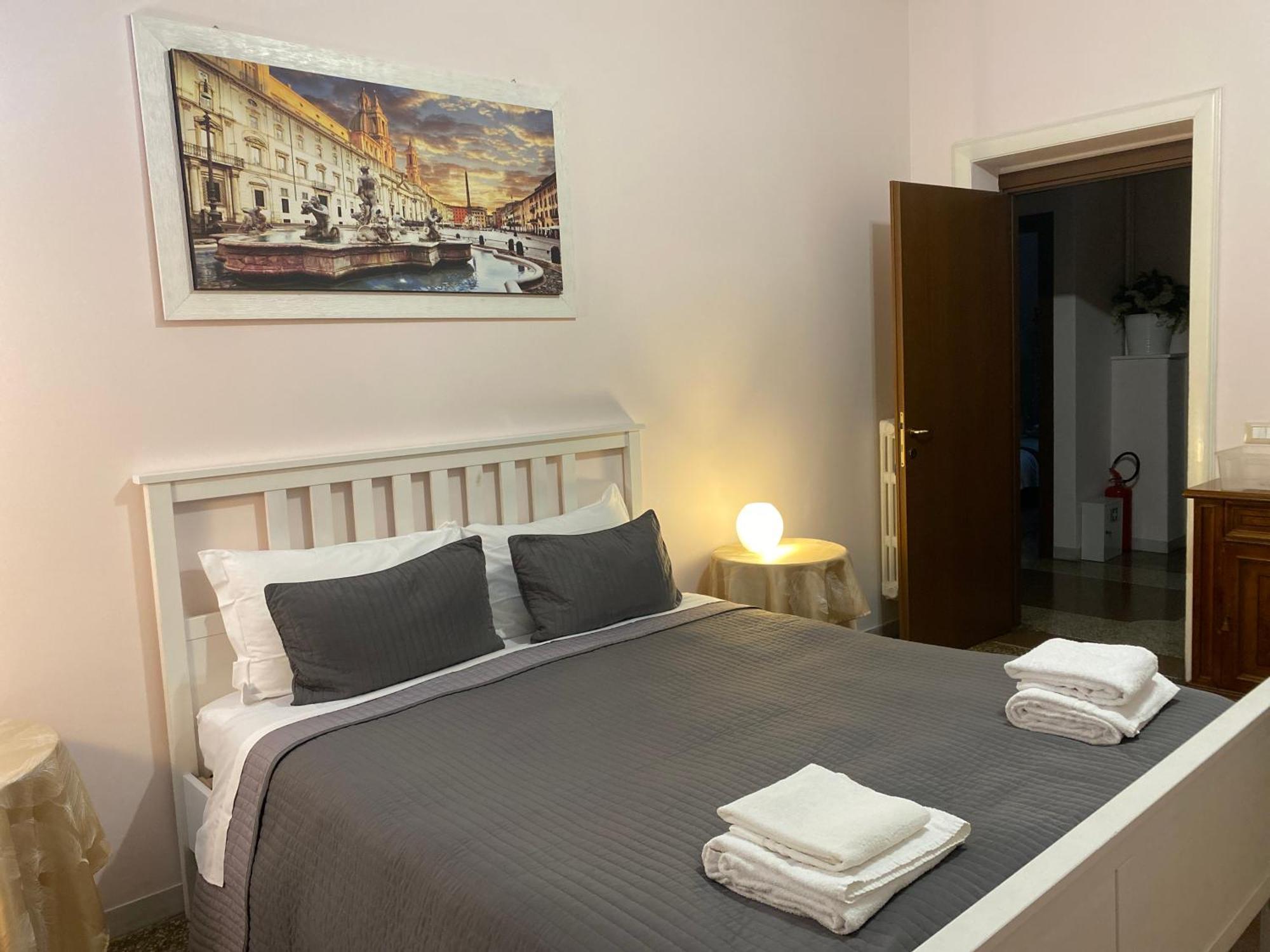 Appartamento Emi House Re Di Roma, Affitto Turistico *