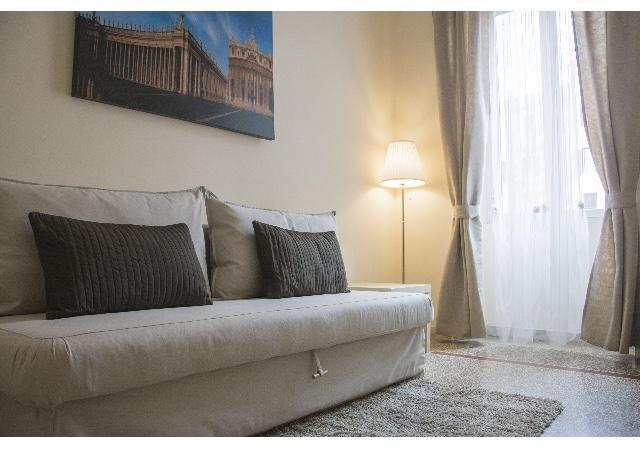 Apartment Emi House San Giovanni , Intero - 80 Mq Rom